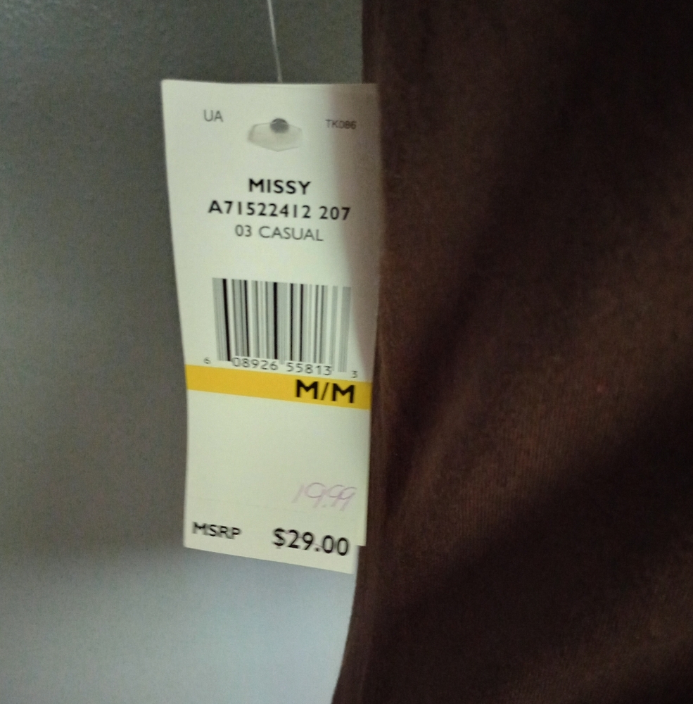 Tommy Hilfiger Vintage 2002 Brown Embellished V-Neck T-Shirt - Picture 5 of 8